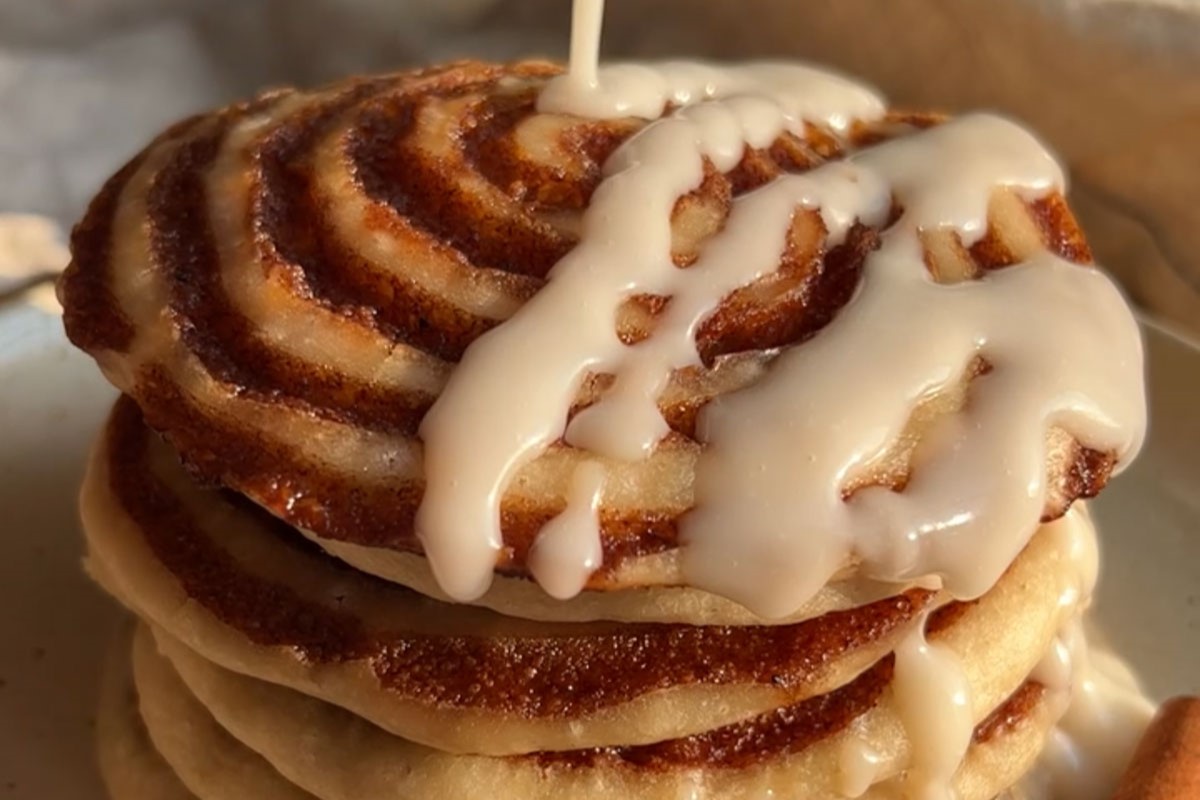 cinnamon-roll-pancakes-recipe