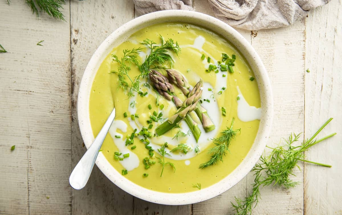 cream-of-fresh-asparagus-soup-recipe