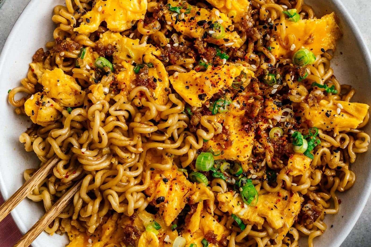 ramen-scrambled-eggs-recipe