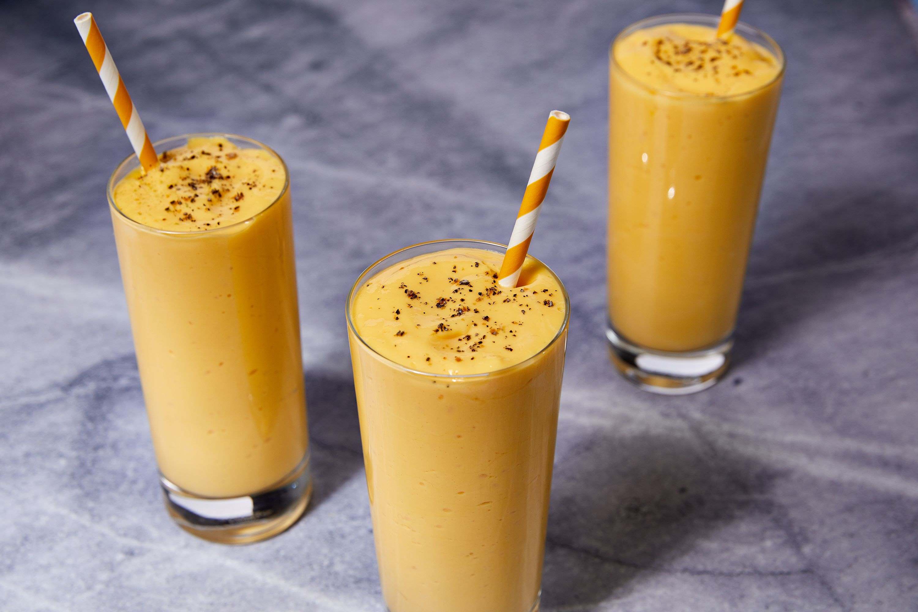 restaurant-style-mango-lassi-recipe