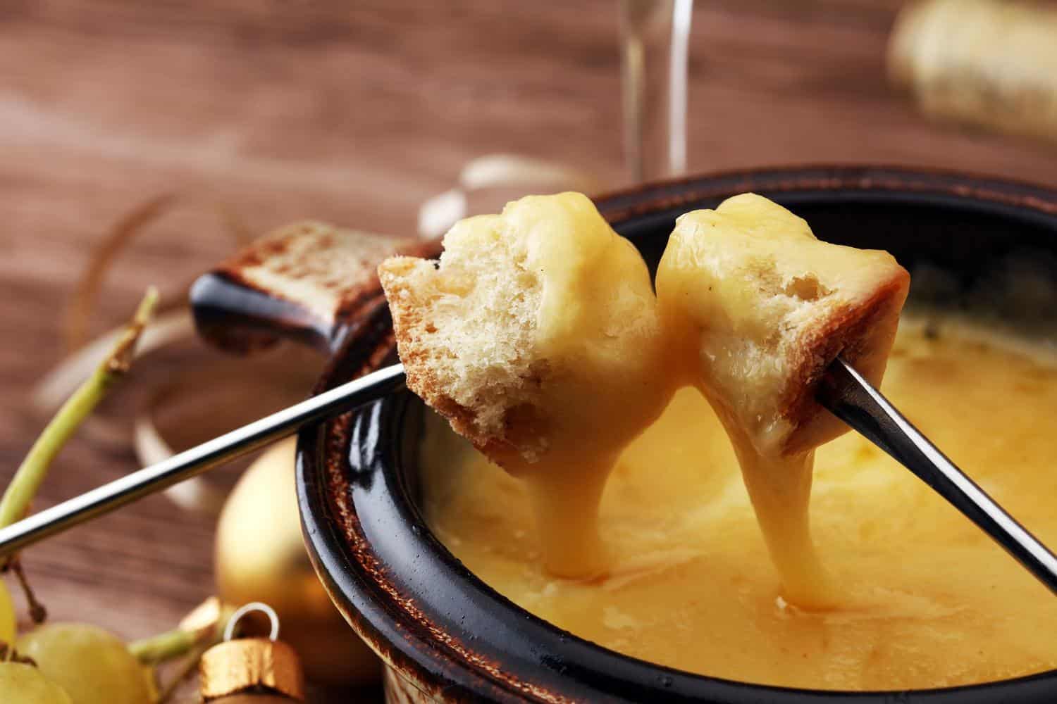 crab-cheese-fondue-recipe